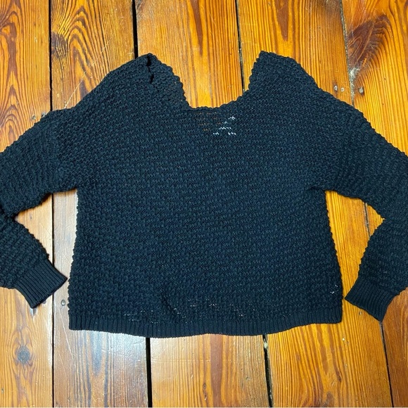 Victoria’s Secret Slouchy Open Knit Sweater Size L Black V Back Oversized Casual - Picture 2 of 10